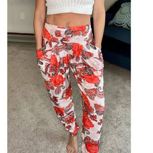 Silky Floral and Rose Pattern BOHO pants with pockets, Size S